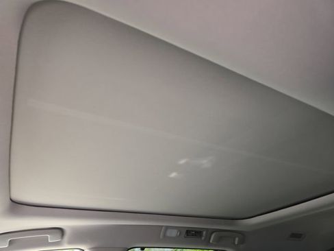 New 2026 Nissan Pathfinder SL w/ SL Premium Package image 24