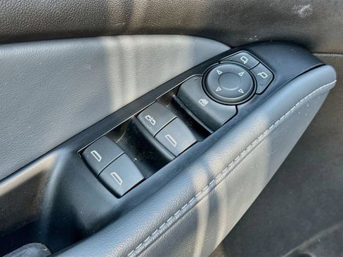 Used 2023 Buick Enclave Essence w/ Experience Buick Package AWD/4WD image 23