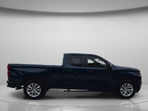Used 2019 Chevrolet Silverado 1500 Custom w/ Custom Convenience Package image 32