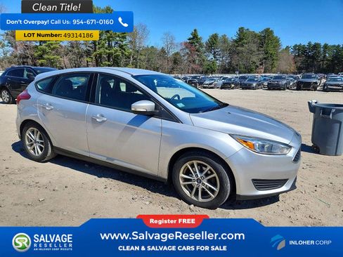 Used 2015 Ford Focus SE image 5