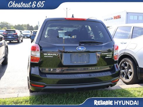 Used 2016 Subaru Forester 2.5i Premium w/ All-Weather Package AWD/4WD image 18