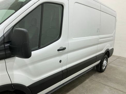 New 2026 Ford Transit 250 148 Medium Roof Extended AWD image 9