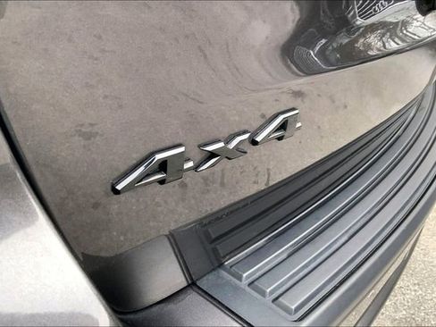 Used 2019 Jeep Grand Cherokee Altitude image 6