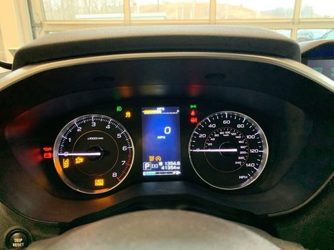 Used 2020 Subaru Crosstrek 2.0i Limited w/ Moonroof Package w/Navigation image 5