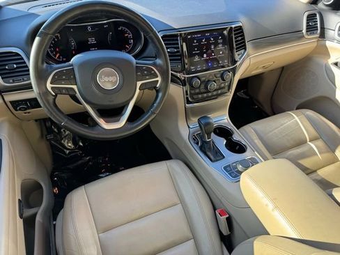 Used 2021 Jeep Grand Cherokee Limited image 10