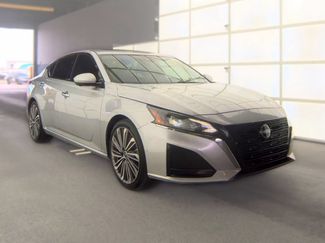Used 2023 Nissan Altima 2.5 SL FWD video 2