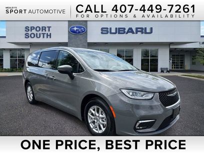 Used 2023 Chrysler Pacifica Touring-L