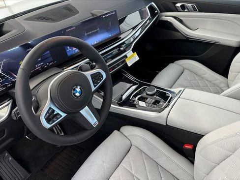 New 2026 BMW X5 xDrive40i w/ M Sport Package image 9
