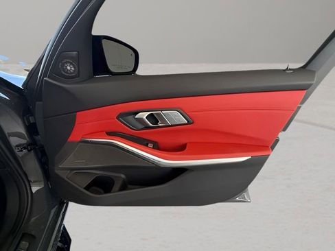 Used 2025 BMW M3 Competition w/ Executive Package AWD/4WD image 39