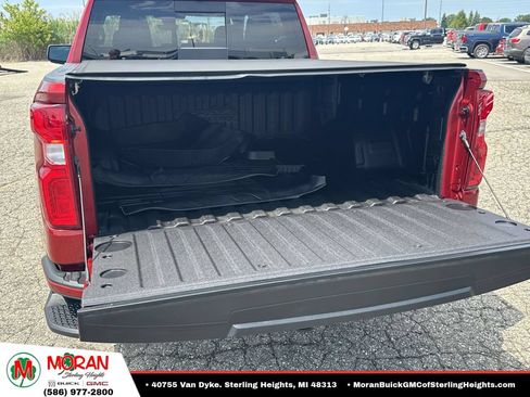 Certified 2022 Chevrolet Silverado 1500 High Country w/ Technology Package AWD/4WD image 11