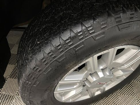 Used 2024 GMC Sierra 2500 SLT w/ SLT Premium Package image 55