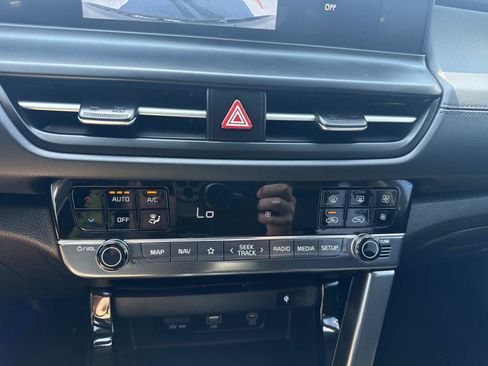 Used 2024 Kia Seltos EX AWD/4WD image 24
