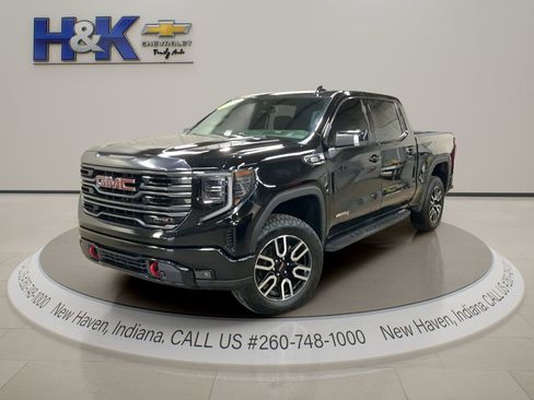 Used 2022 GMC Sierra 1500 AT4 w/ AT4 Preferred Package AWD/4WD image 3