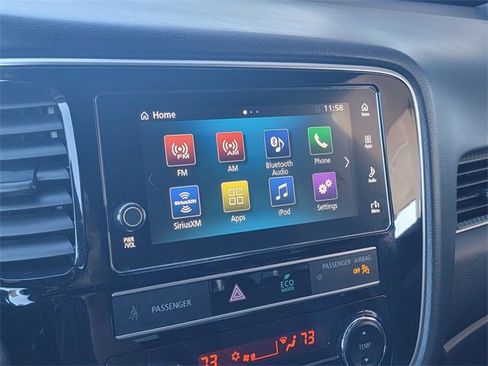 Used 2019 Mitsubishi Outlander 4WD Plug-In Hybrid image 19