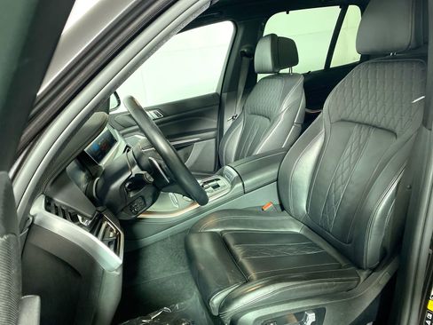 Used 2022 BMW X5 xDrive40i w/ Premium Package AWD/4WD image 19
