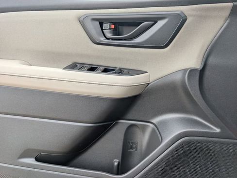 Certified 2025 Subaru Forester image 14