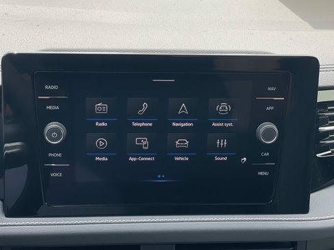 New 2026 Volkswagen Jetta SEL FWD image 10