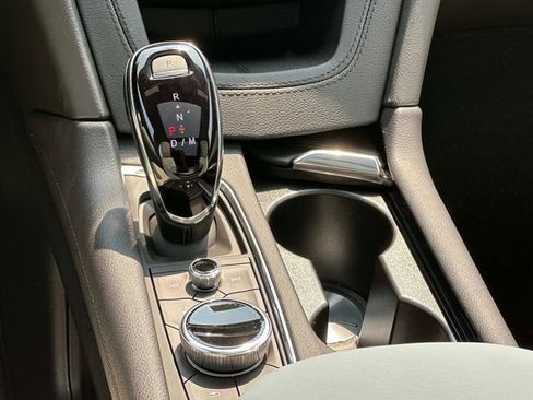 New 2026 Cadillac XT5 Sportv w/ LPO, Premium Carpet Package AWD/4WD image 4