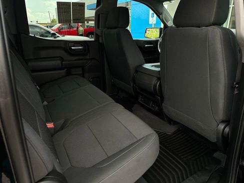 Used 2020 Chevrolet Silverado 1500 Custom w/ Custom Convenience Package image 18