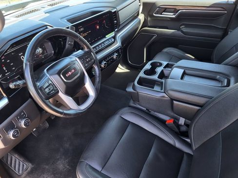 Certified 2024 GMC Sierra 1500 SLT RWD image 9