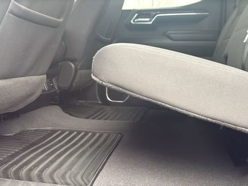 Used 2023 Chevrolet Silverado 1500 LT image 25