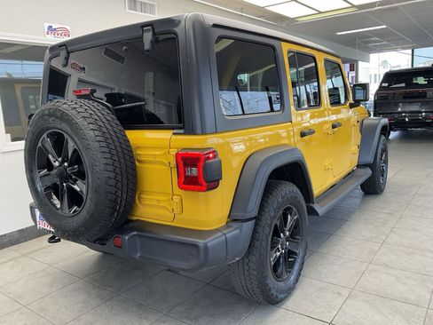 Used 2021 Jeep Wrangler Unlimited Sport AWD/4WD image 5
