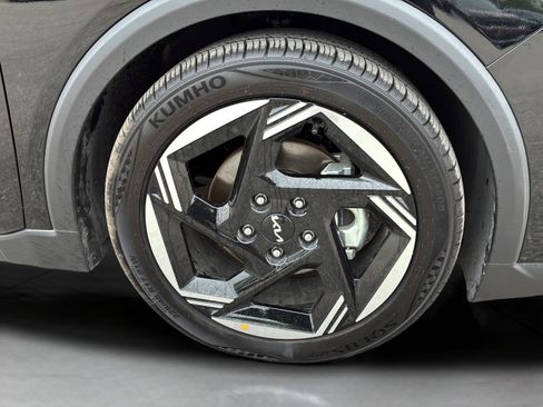 Certified 2025 Kia K4 GT-Line Turbo FWD image 30