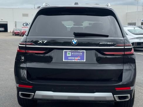Used 2025 BMW X7 xDrive40i w/ Premium Package AWD/4WD image 3