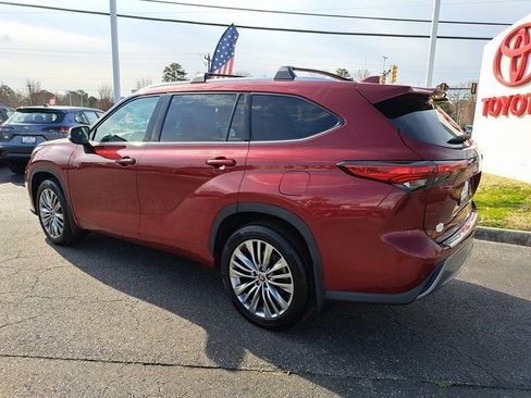 Certified 2021 Toyota Highlander Platinum image 11