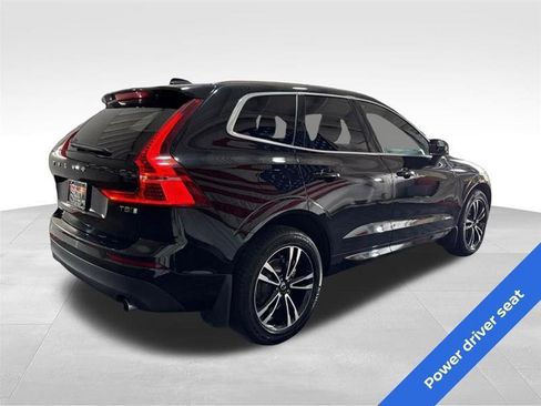 Used 2021 Volvo XC60 T5 Momentum AWD/4WD image 5