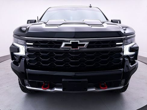 Used 2024 Chevrolet Silverado 1500 ZR2 w/ Technology Package image 15