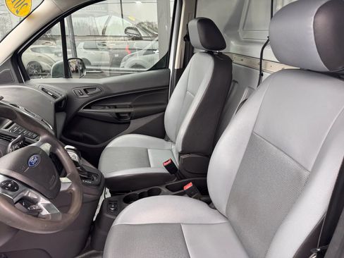 Used 2016 Ford Transit Connect XL image 10