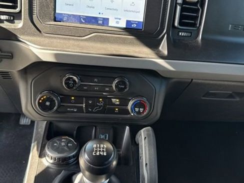 Used 2023 Ford Bronco Big Bend AWD/4WD image 14