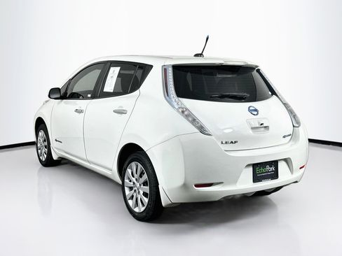 Used 2014 Nissan Leaf S w/ Charge Package FWD image 5