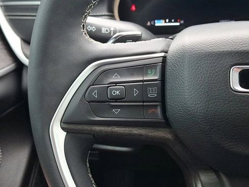 Certified 2024 Jeep Grand Cherokee Limited w/ Black Appearance Package AWD/4WD image 26