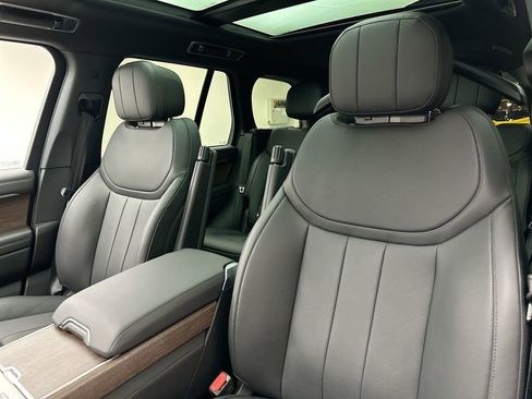 Used 2025 Land Rover Range Rover SE AWD/4WD image 22
