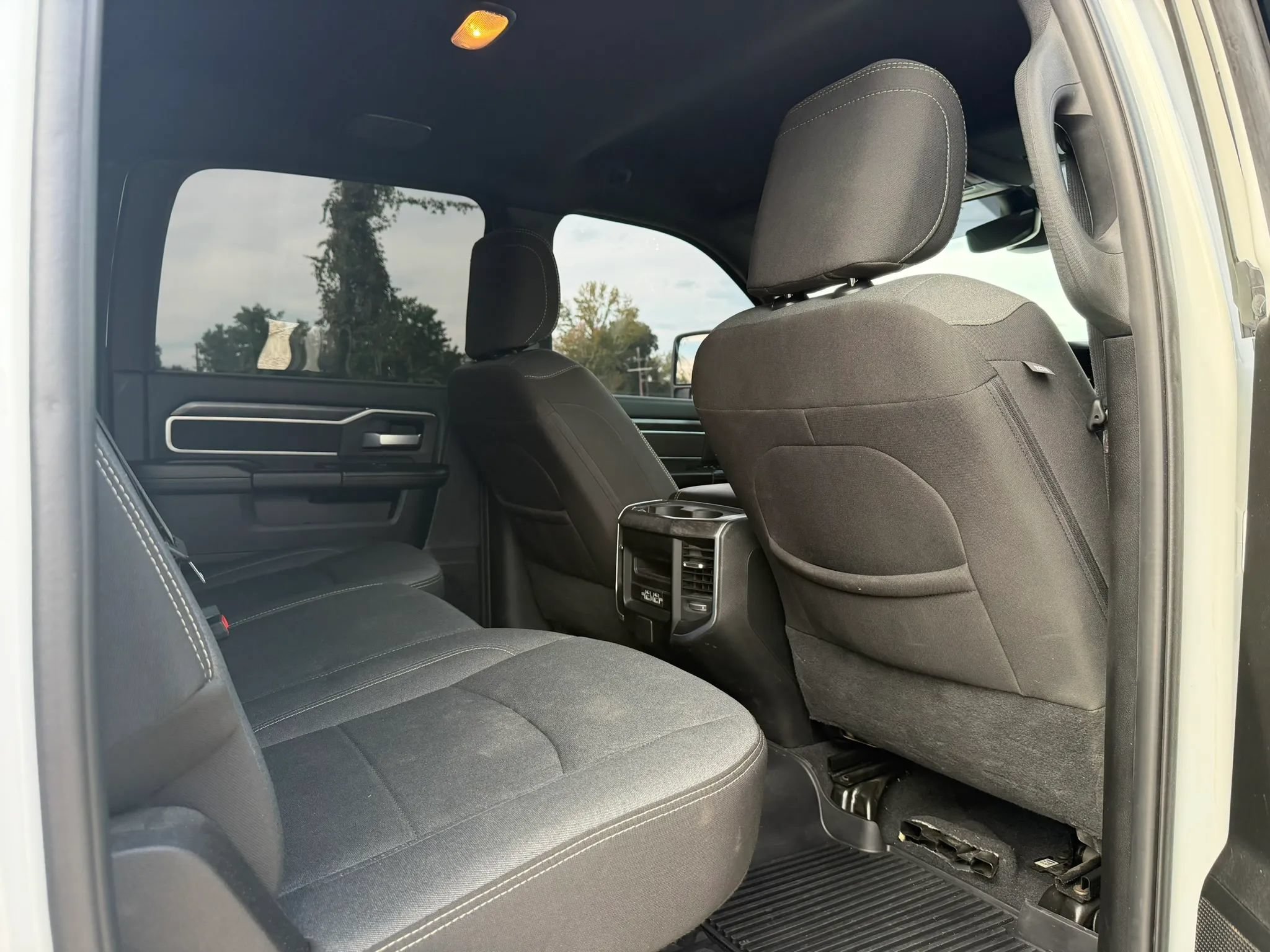 Used 2024 RAM 2500 Big Horn w/ Level 2 Equipment Group AWD/4WD image 19