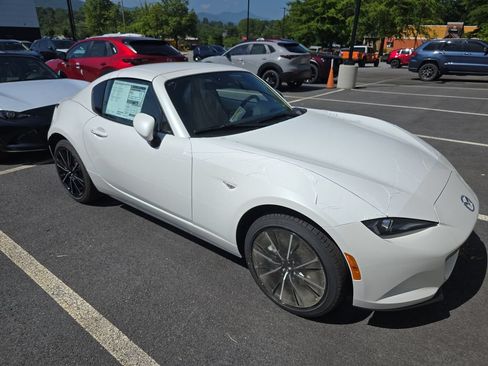 New 2026 MAZDA MX-5 Miata RF Grand Touring RWD image 1