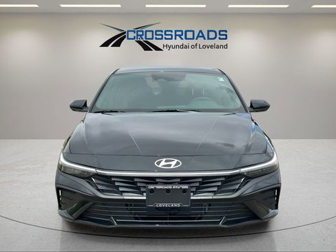New 2025 Hyundai Elantra SEL image 2