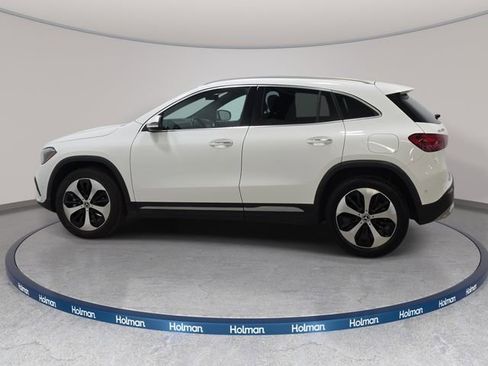 Used 2025 Mercedes-Benz GLA 250 4MATIC image 9