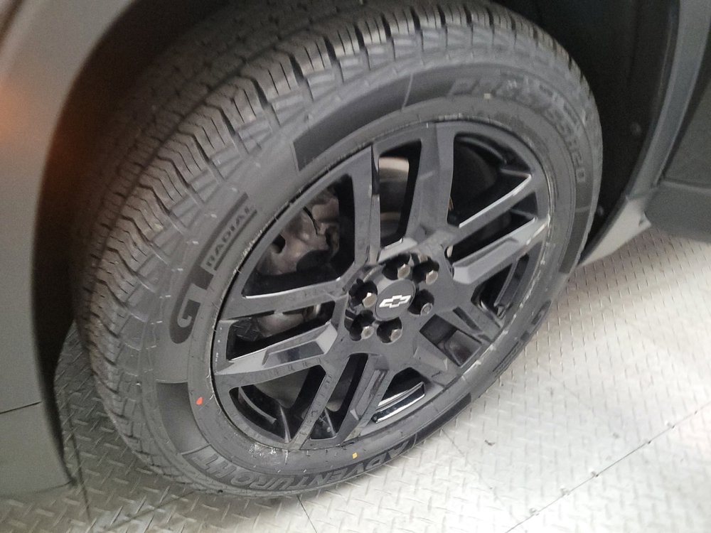 Used 2022 Chevrolet Traverse LS FWD image 31