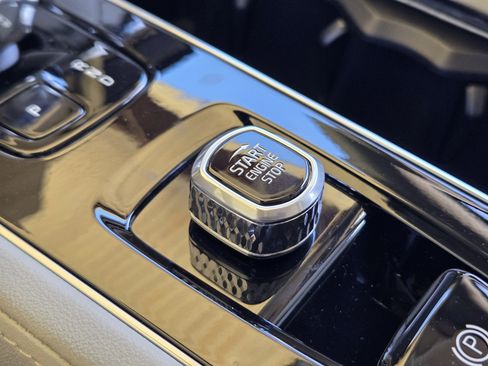 New 2026 Volvo XC90 B6 Ultra w/ Protection Package Premier image 22