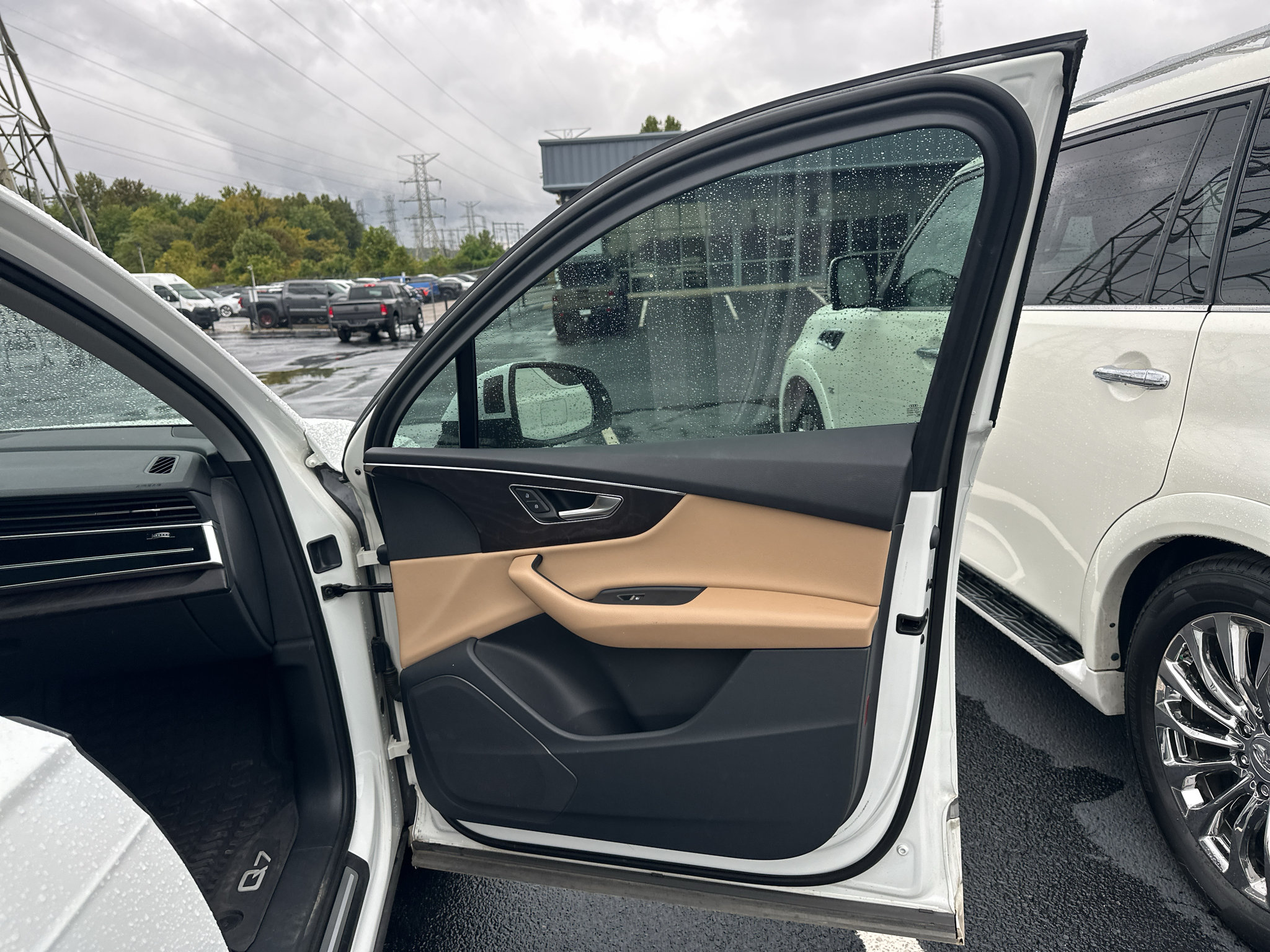 Used 2022 Audi Q7 3.0T Premium AWD/4WD image 16