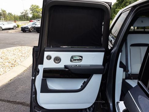 Certified 2022 Rolls-Royce Cullinan w/ Cullinan Package AWD/4WD image 75