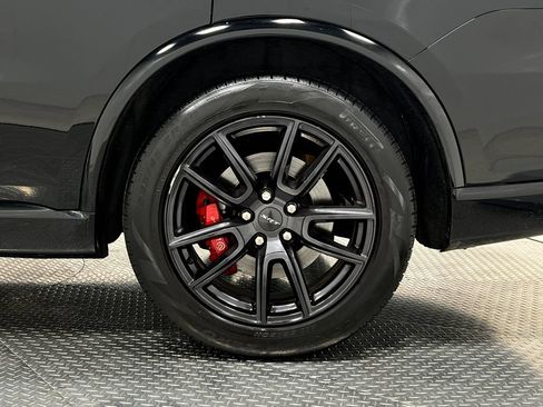 Used 2019 Dodge Durango SRT w/ Technology Group AWD/4WD image 41