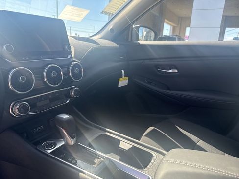 New 2025 Nissan Sentra SV FWD image 10