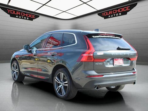 Used 2019 Volvo XC60 T5 Momentum w/ Multimedia Package image 7