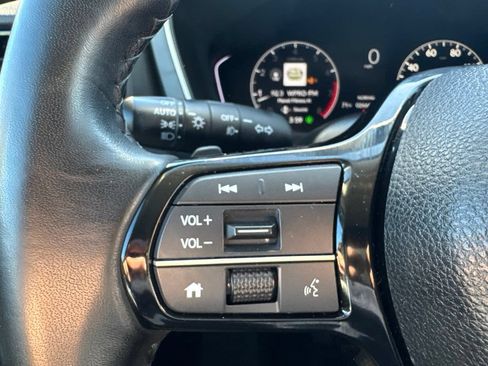 Used 2025 Honda Pilot EX-L image 31