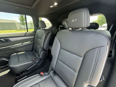 New 2026 Buick Enclave Sport Touring w/ Super Cruise Package image 42