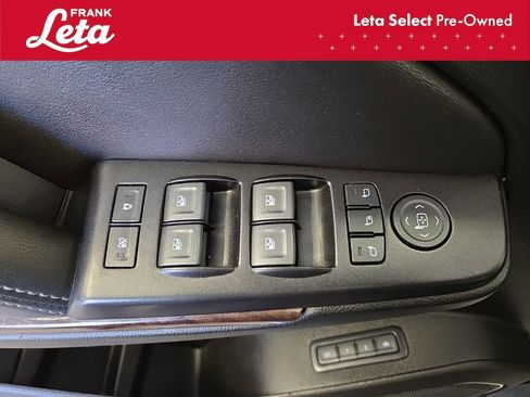 Used 2020 GMC Yukon XL SLT w/ Graphite Performance Edition image 23